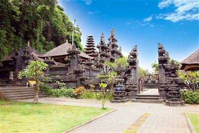 Pura Goa Lawah